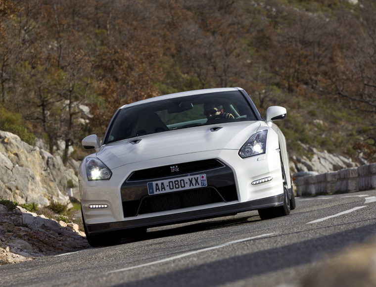 2011 Nissan GT-R Picture